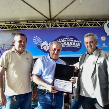 Augusto Coutinho ganha título de cidadão de Lagoa do Carro 