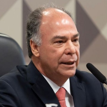 “Estamos dando aos mais pobres mais um reforço”, diz Fernando Bezerra Coelho sobre PEC dos Combustíveis