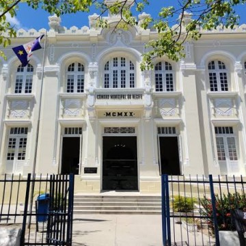 Câmara Municipal do Recife recebe comitiva da Comissão de Assuntos Sociais do Senado