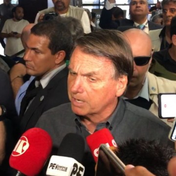 Em visita ao Recife, Bolsonaro anunciou a ampliação da desoneração da folha de pagamento no setor da saúde