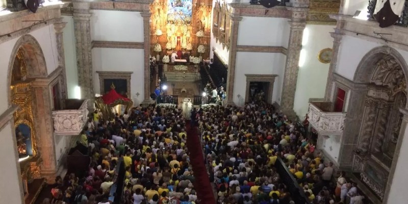 A programação de missas ocorre em Recife e Olinda até próximo domingo