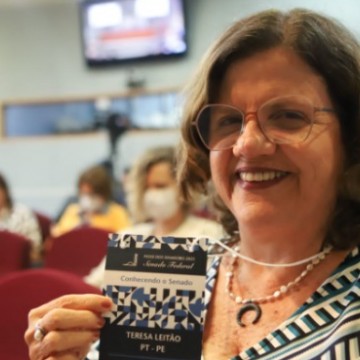 Em Brasília, Teresa Leitão realiza 1ª agenda como senadora eleita 