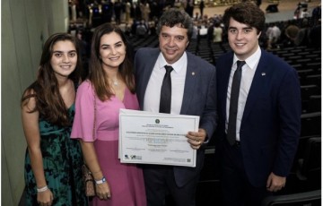 Guilherme Uchoa Júnior recebe diploma de Deputado Federal 