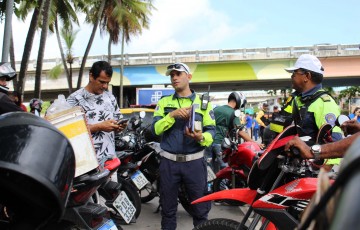No Dia do Motociclista, Prefeitura do Recife promove ações de educação para o trânsito e engenharia viária