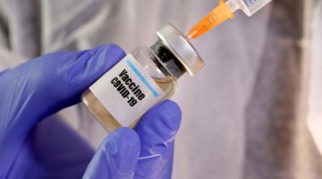 Anvisa orienta suspensão de vacina da Astrazeneca para gestantes