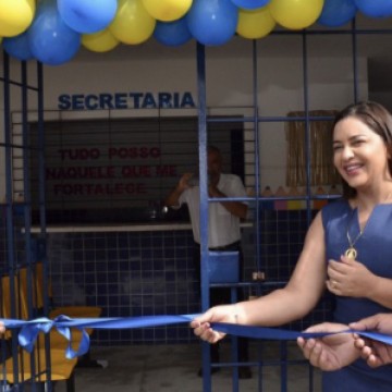 Em Jaqueira, prefeita Ridete Pellegrino entrega 1ª escola modelo