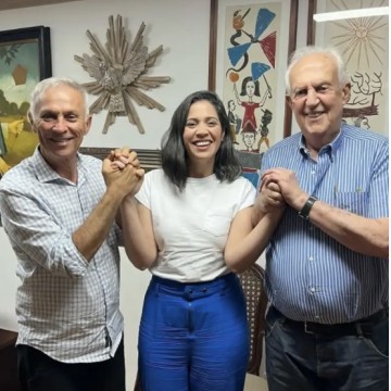 Iza Arruda se encontra com o senador Jarbas Vasconcelos