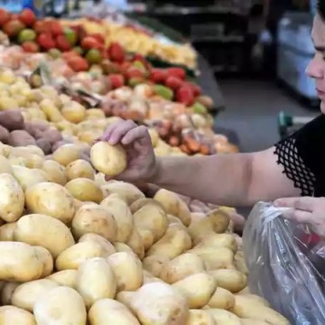 Preços alimentares descem e taxa de inflação aumenta 0,23%