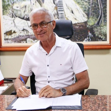 Prefeitura da Vitória assina convênio para capacitação de mototaxistas e motoristas do transporte escolar