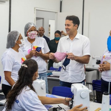 Prefeitura do Jaboatão faz parceria com costureiras para doação de máscaras de tecido