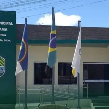 Câmara de Toritama aprova aumento de 40% nos salários de prefeito e vereadores