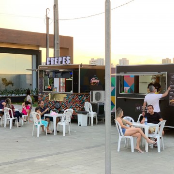 Praça da Unique se consolida como novo espaço de Food Truck em Caruaru