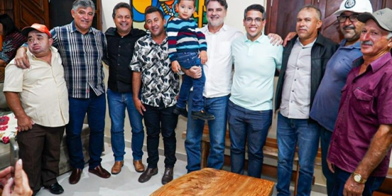 Jarbas Filho participa de festividades juninas em Águas Belas e Paranatama