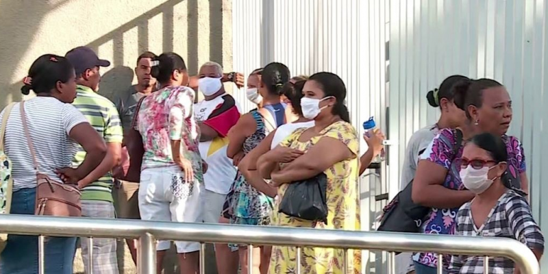 O amontoado de pessoas se intensifica após o pagamento do auxílio emergencial de R$ 600 por parte do governo federal