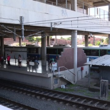Linha Sul do Metrô do Recife segue sem funcionar na manhã desta terça-feira