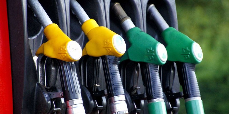 Proposta de redução do preço dos combustíveis segue para o Senado 