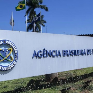 Lula demite diretor-adjunto da Abin