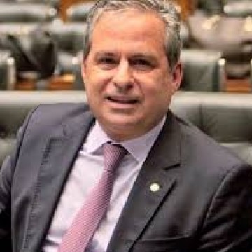 Tadeu Alencar faz carta de despedida a Secretaria nacional de segurança pública e elogia escolha do sucessor 