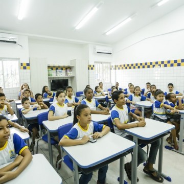 Programa Criança Alfabetizada é lançado com foco na melhoria do ensino público estadual