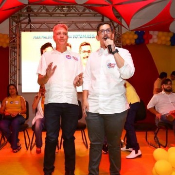 Prefeito de Timbaúba apresenta Eriberto Filho como seu candidato a deputado estadual