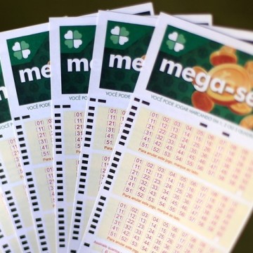Mega-Sena pode pagar prêmio de R$ 12 milhões nesta quinta
