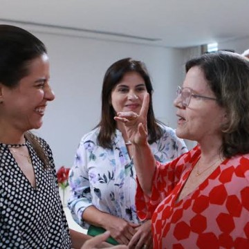 Coluna da quinta | O protagonismo feminino na política pernambucana 