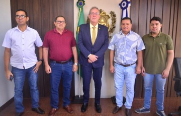 Álvaro Porto recebe apoio de grupo liderado pelo ex-prefeito de Betânia Wal Araújo