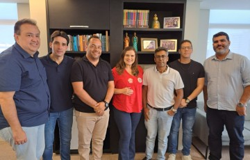 Marília recebe o apoio do cacique Marquinhos Xucuru e do prefeito de Pesqueira, Bal de Mimoso