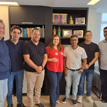 Marília recebe o apoio do cacique Marquinhos Xucuru e do prefeito de Pesqueira, Bal de Mimoso
