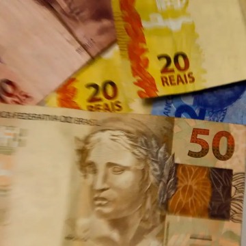 Salário mínimo no Brasil em 2024 será de R$ 1.412