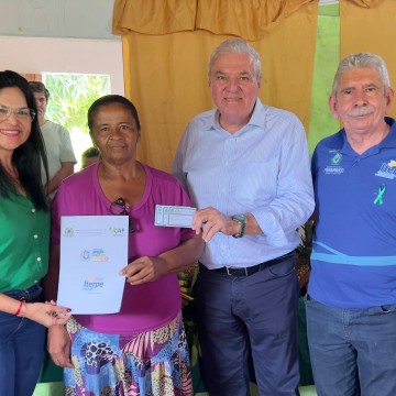 Iterpe realiza entrega de CAF’s no assentamento Porteira, em Pombos 