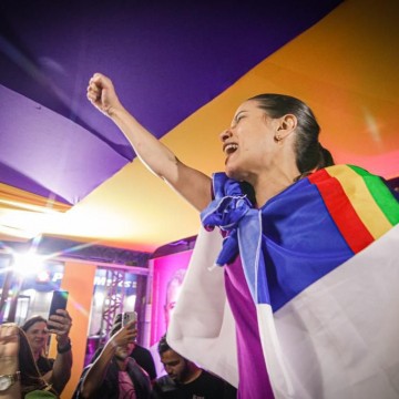 “Somos as duas únicas mulheres candidatas ao governo e podemos fazer história debatendo propostas para Pernambuco”, diz Raquel Lyra em convite para debate a Marília Arraes