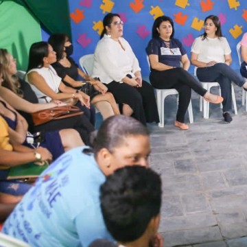Em encontro com entidades e mães ativistas de PCDs, Raquel Lyra apresenta o Pernambuco Acessível