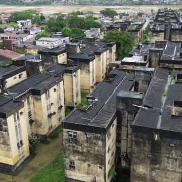Após desabamento, 18 blocos são interditados em habitacional de Paulista; Prefeitura entrou com ação pedindo demolição