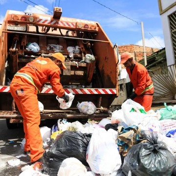  Acesso da população a coleta de lixo e rede de esgoto cresce no país