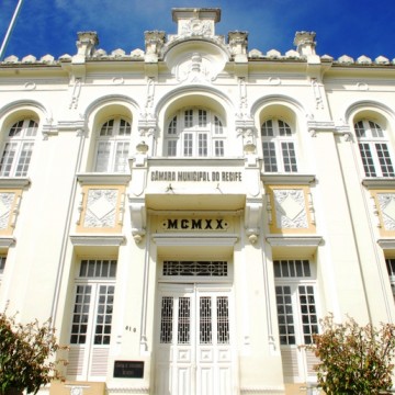 Câmara Municipal do Recife suspende licitação para compra kits executivos no valor de R$ 279 mil 