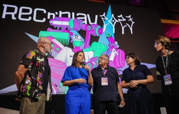 Raquel Lyra marca presença na abertura do festival de inovação e tecnologia REC’n’Play