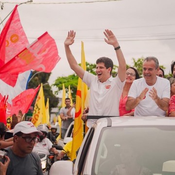 Carreata de Danilo percorre mais de 25 quilômetros pelo Recife levando a mensagem de esperança