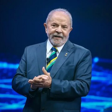 Em reunião com Lula, CNTE pede revogação do novo ensino médio