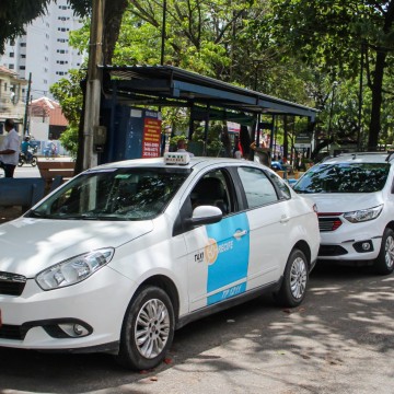 Taxistas do Recife poderão ser atendidos pela CTTU de maneira online