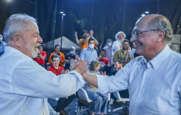 Chapa Lula-Alckmin é aprovada por federação para as eleições deste ano