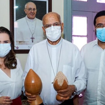 Arcebispo de Recife e Olinda recebe visita de Marília Arraes