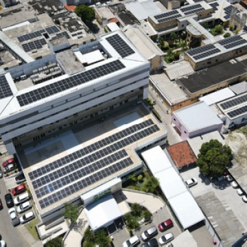 HCP inaugura usina de energia solar; unidade terá economia de 23,4% no consumo anual de energia elétrica