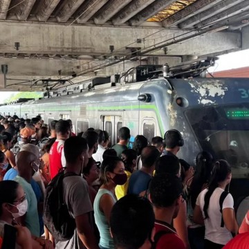 Metroviários realizam ato em Brasília contra a privatização do sistema de metrô nesta terça