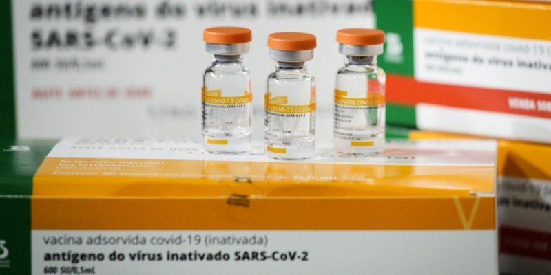 Cidades da RMR que tinham interrompido a aplicação da segunda dose de Coronavac retomaram a vacinação nesta segunda-feira
