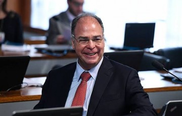 Senador Fernando Bezerra Coelho poderá ser candidato a federal pelo MDB