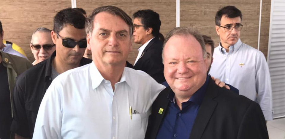 Bolsonaro é convidado para assistir Paixão de Cristo 2020