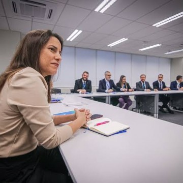 Raquel Lyra se reúne com secretários para apresentar balanço dos 100 dias de Governo