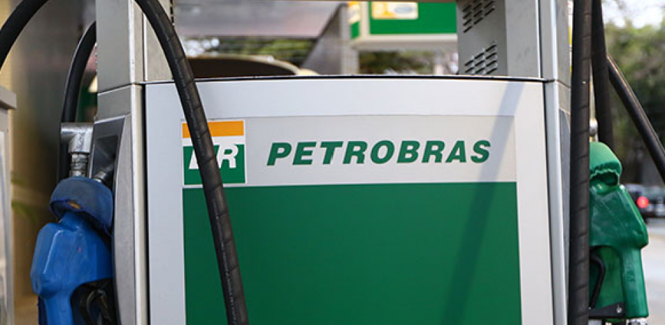Petrobras anuncia novo reajuste de preços de gasolina e diesel vendidos à refinarias