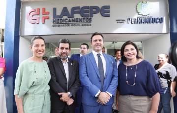  Raquel inaugura novas instalações do Lafepe e anuncia volta da produção de vitamina C pelo laboratório 